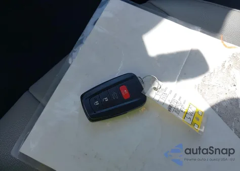 2022 Toyota Highlander Xle from USA, damaged, VIN 5TDGZRAH4NS108963